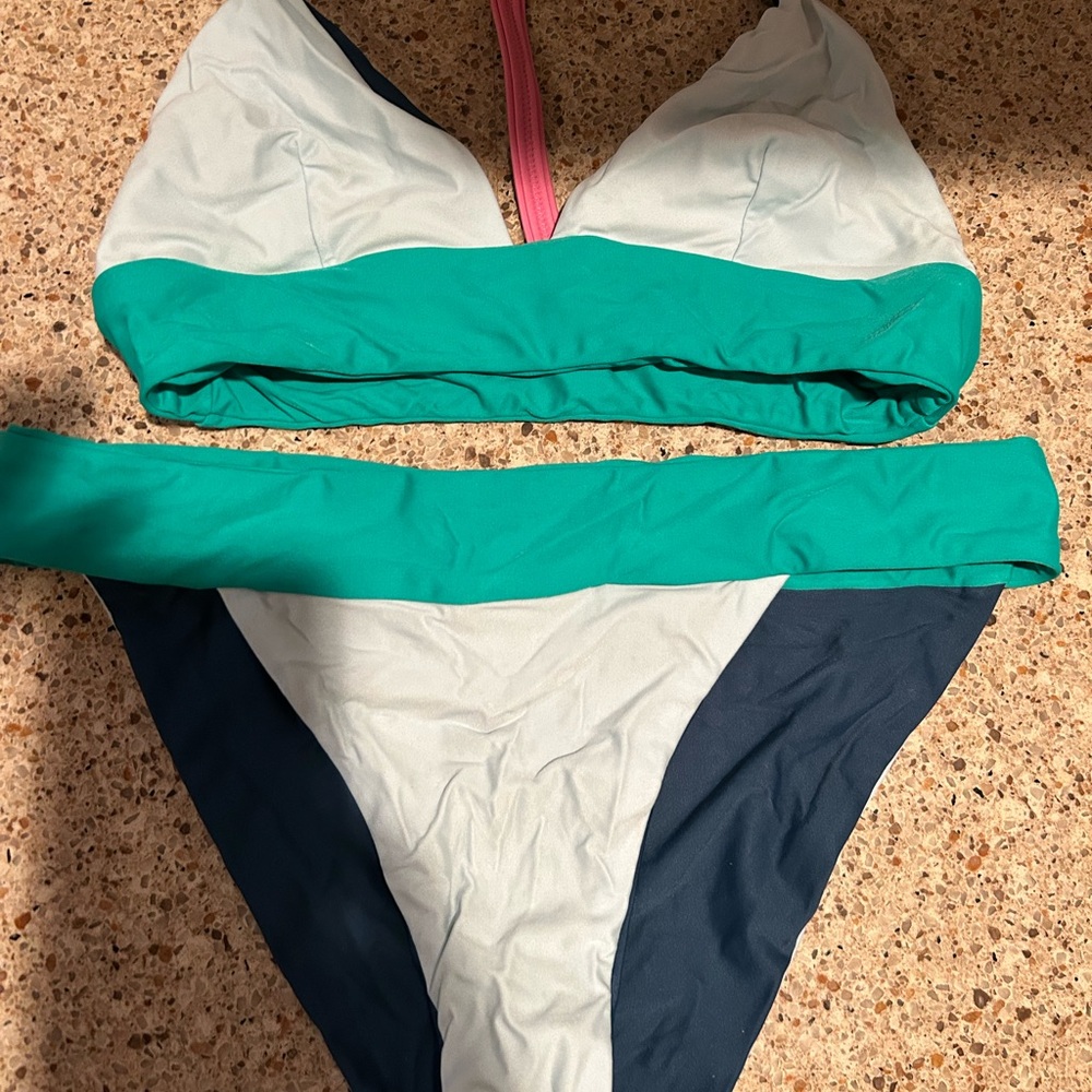 J Crew Reverseable Suit - Picture 2 of 4